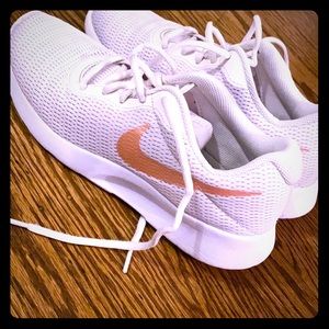 Nike women shoes